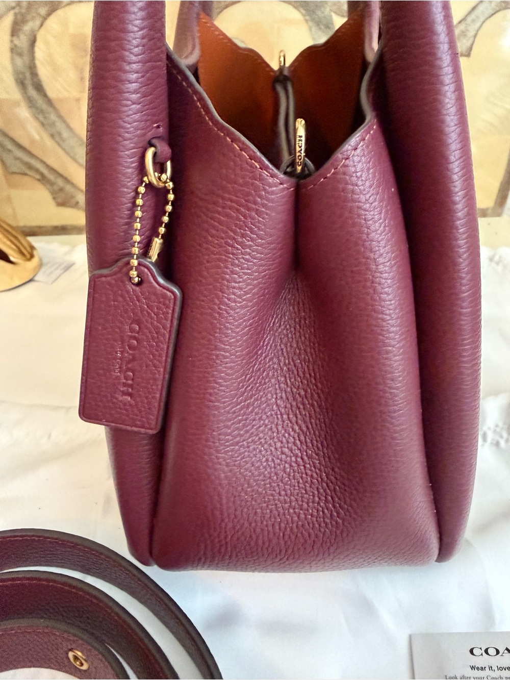 COACH Merlot Lana 23  Handbag EUC HTF - Picture 6 of 10